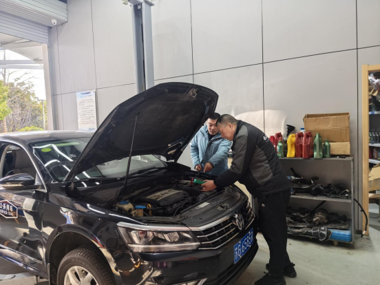 市公车中心三个维度开展冬季车辆安全检查筑牢行车“安全墙”